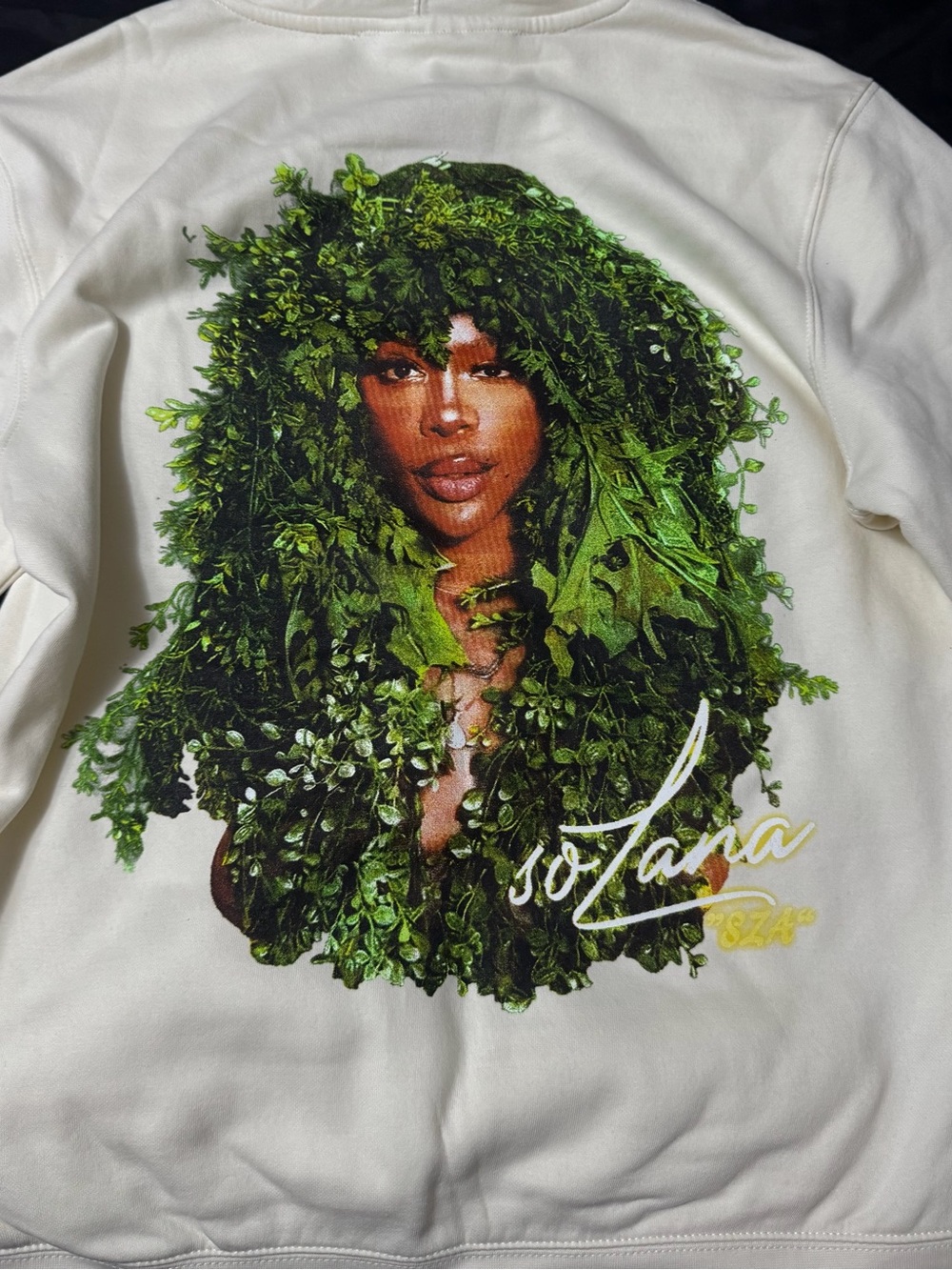 Solana White Graphic Sweatshirt with Green Botanical Portrait